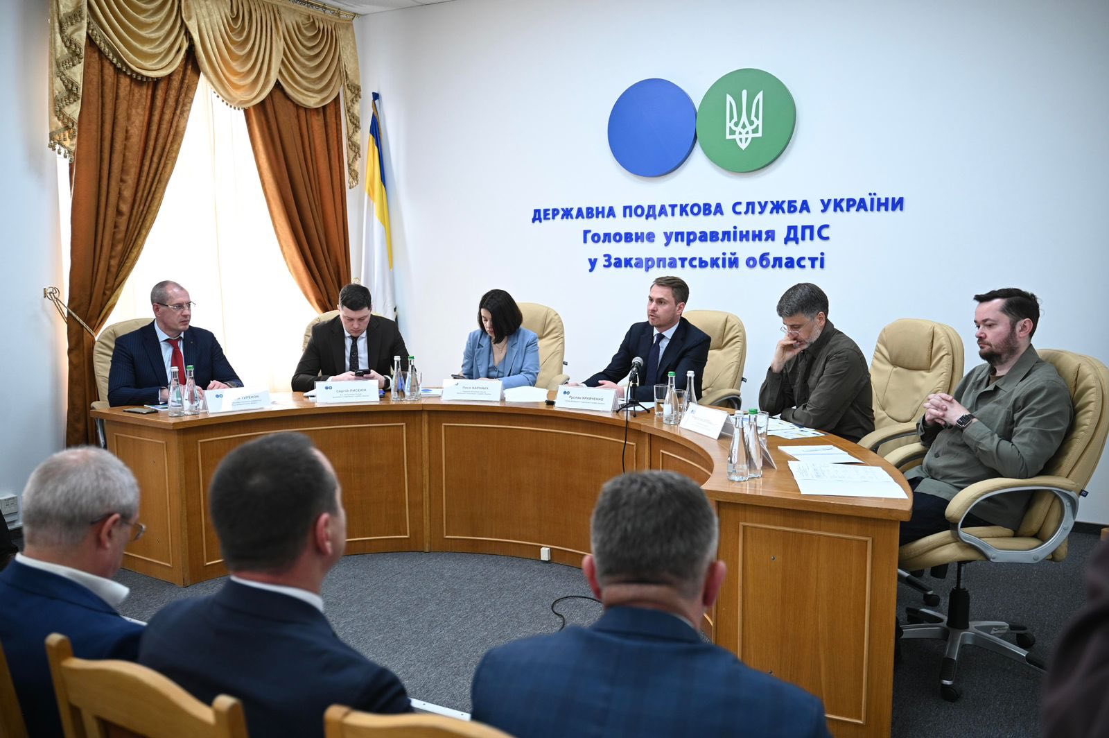 Фотографія Yf Закарпатті голова ДПС Руслан Кравченко разом з командою ДПС
