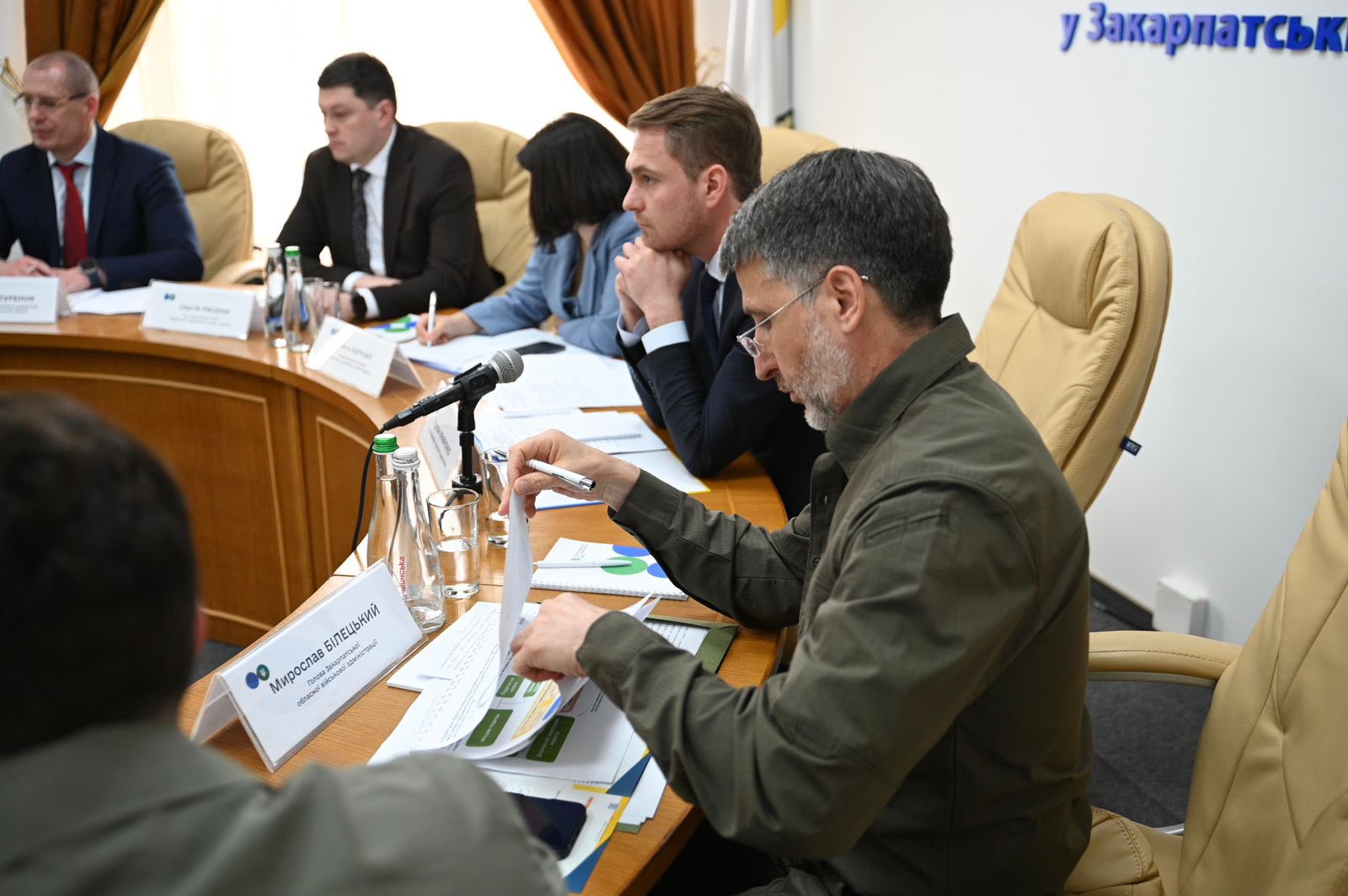 Фотографія Руслан Кравченко та представники підприємств та бізнес-асоціацій Івано-Франківщини