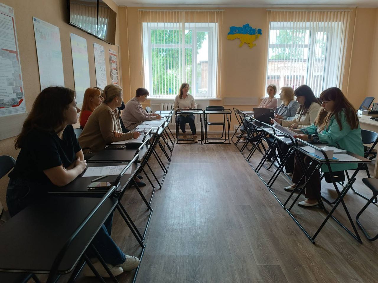 Фотографія на засіданні робочої групи