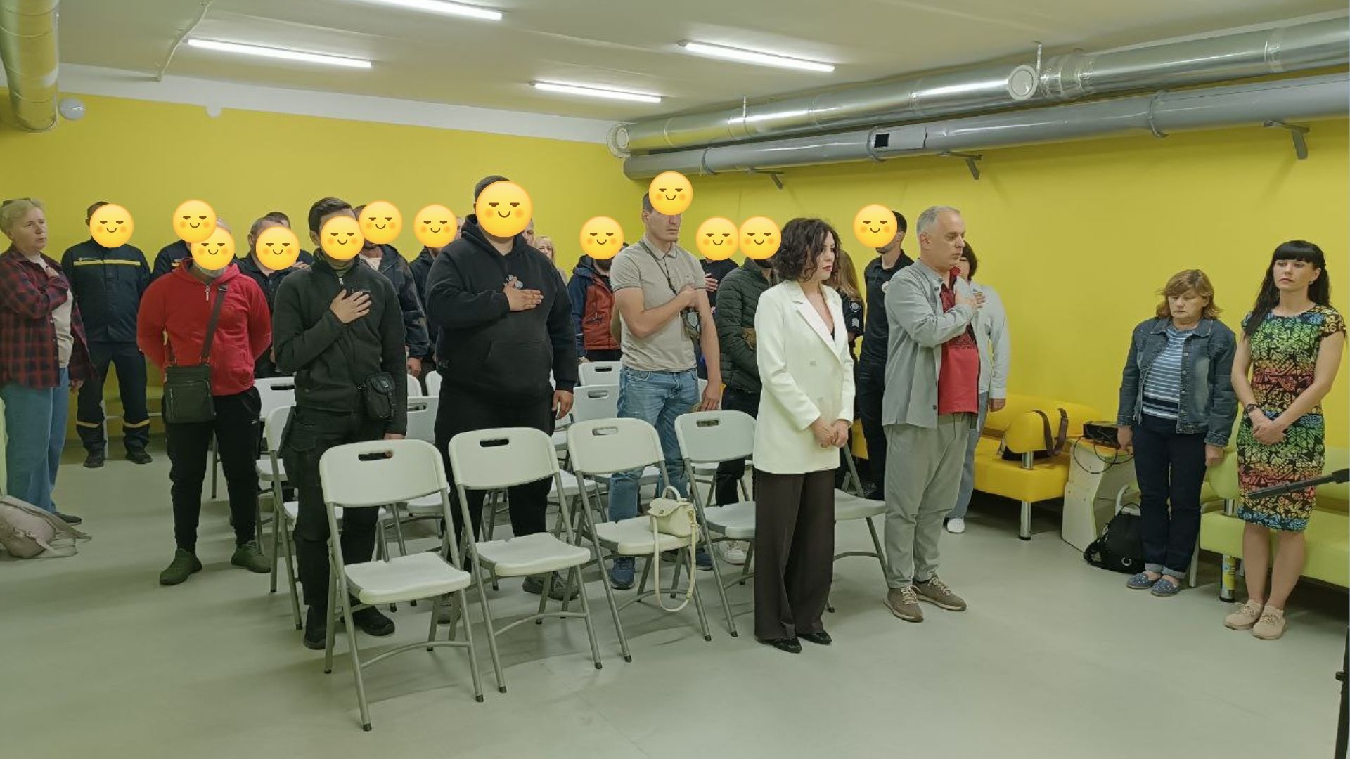 Фотографія під час відзначення Дня прапора