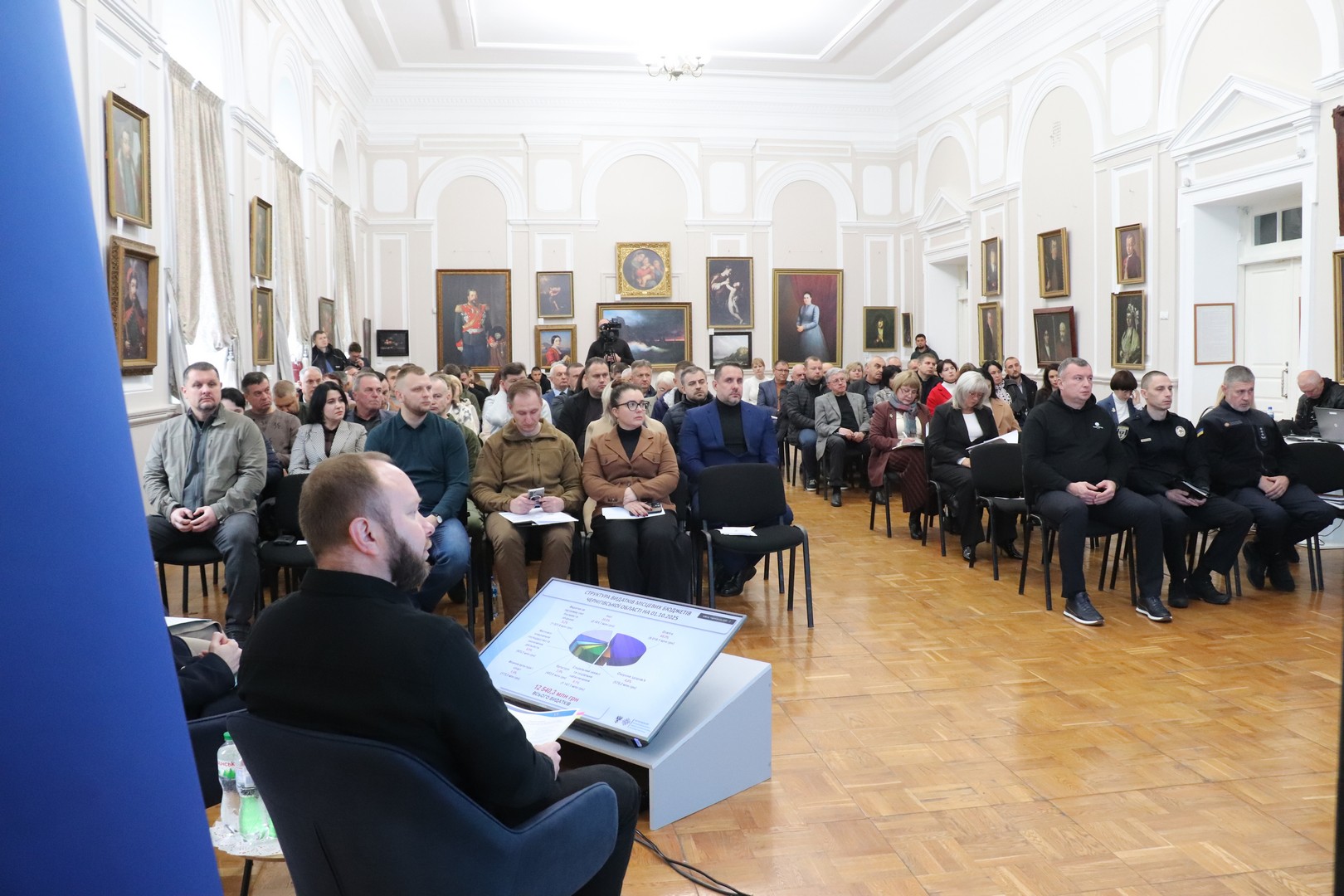 Фотографія на засіданні Чернігівського Офісу Конгресу місцевих і регіональних влад 20 .10.2025