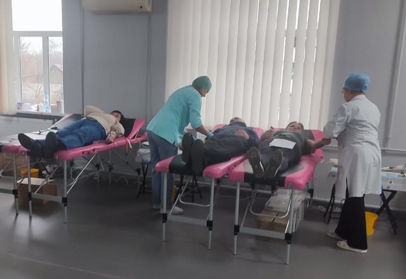 Фотографія під час виїзної заготівлі крові в місті Мена 9 грудня 2025 р.
